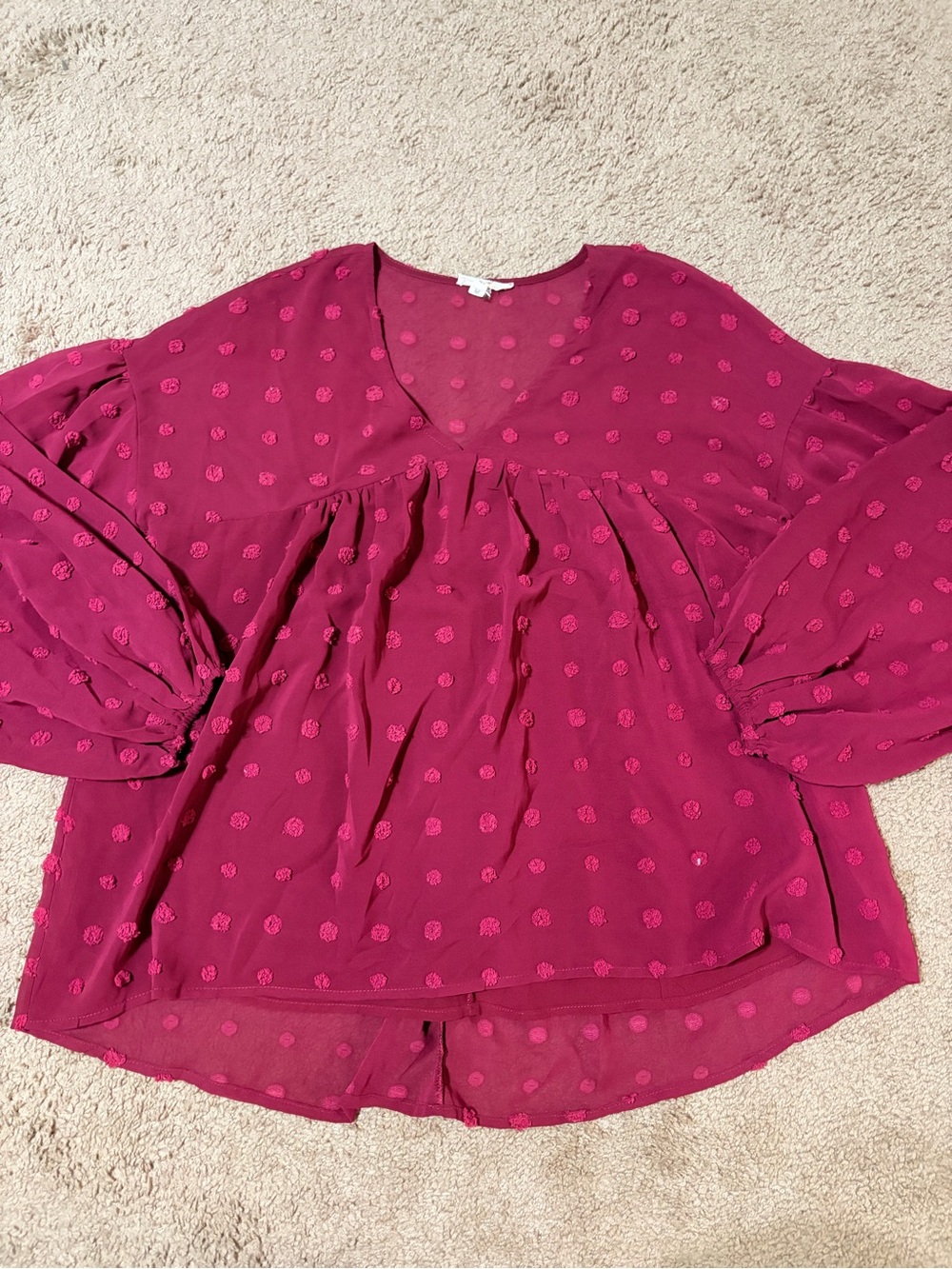 entro Deep Magenta Textured Dot V-Neck Puff Sleeve Tunic